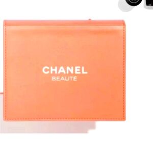 CHANEL MakeUp Takeaways Pouch NIB